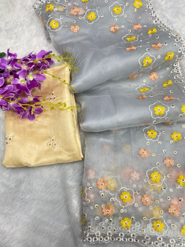 Grey Color Soft Organza Silk Saree With Thread Embroidery and Diamond Work - Image 6