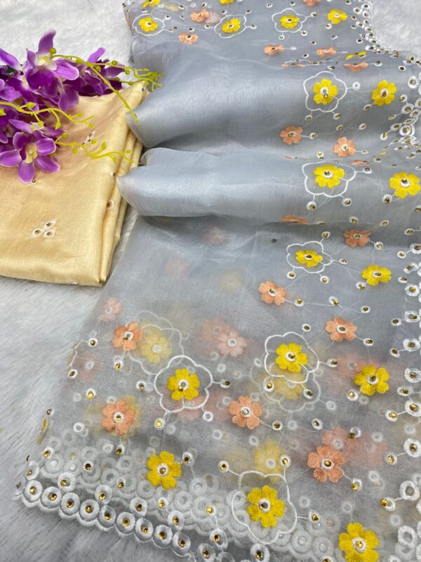 Grey Color Soft Organza Silk Saree With Thread Embroidery and Diamond Work - Image 8