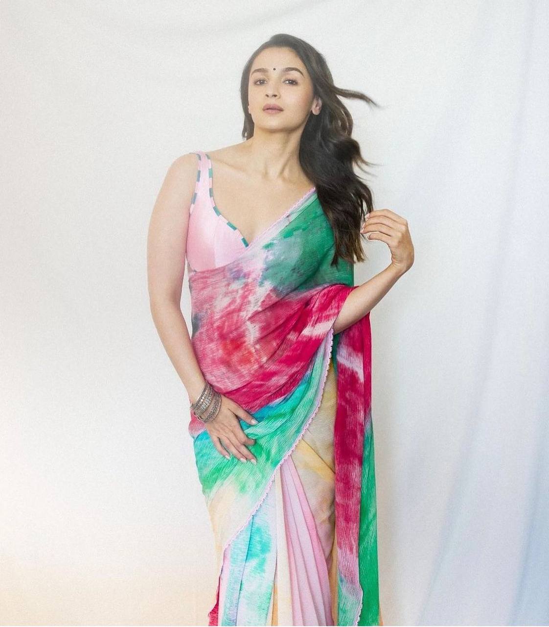 CHINON WITH REACH DIGITAL FINE PRINT WITH FANCY READYMADE LACE BORDER SAREE