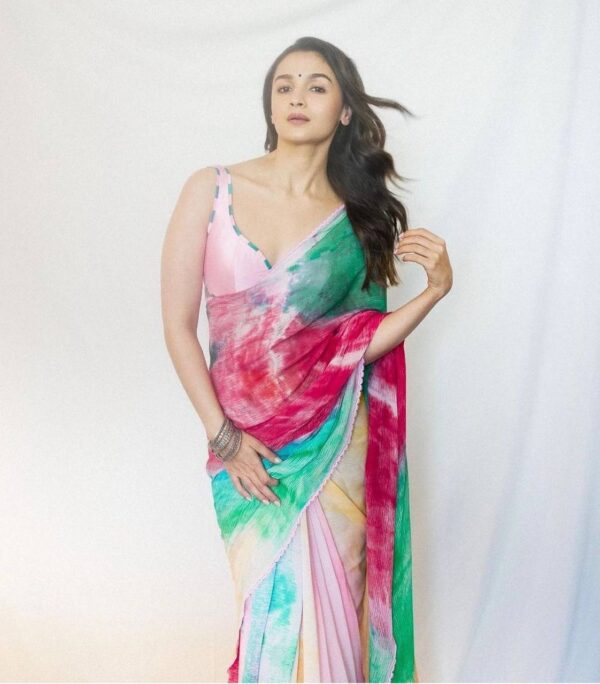 Women's Alia Bhatt Printed Chiffon Saree with Unstitched Blouse Piece Multicolor (Alia Bhatt Rocky Aur Rani Ki Prem Kahani)