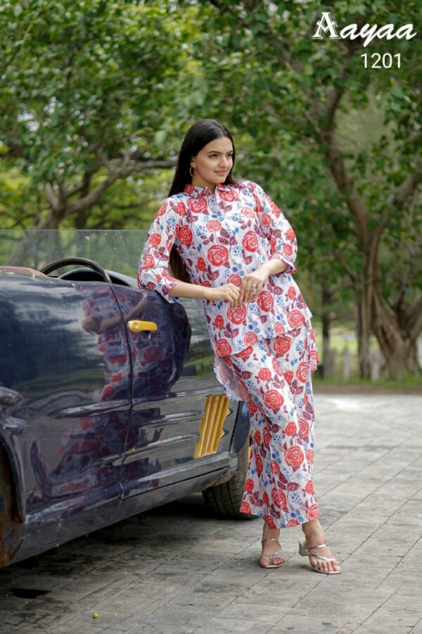 Digital Printed Muslin Cotton Straight Kurta Set in Off White and Red - Image 5