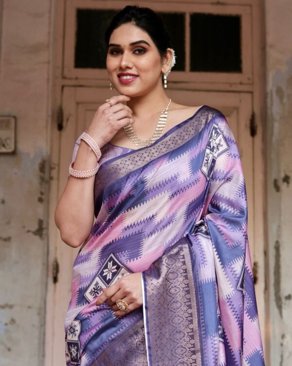 Lavender Peach Digital Print Dolla Silk Party Wear Ethnic Saree With Blouse - Image 6