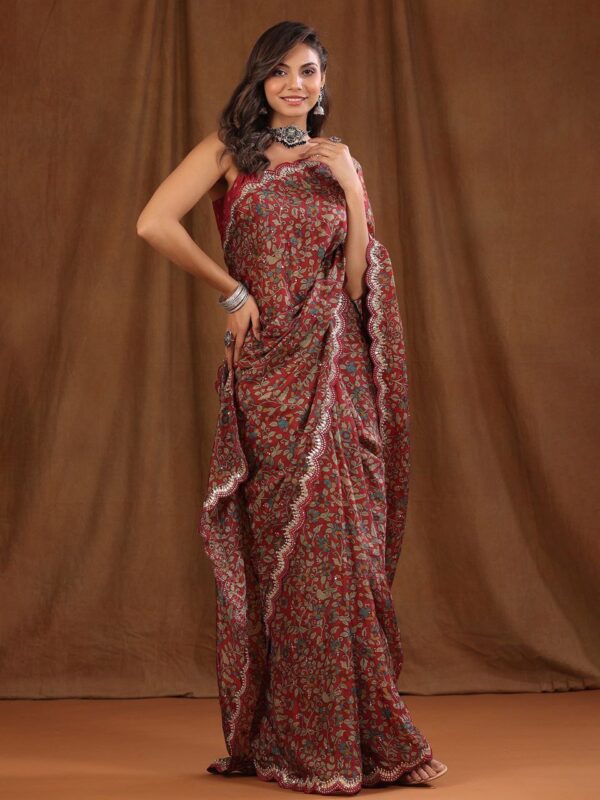 Beautiful Floral Digital Print saree with Gota Embroidery Work Border - Image 4