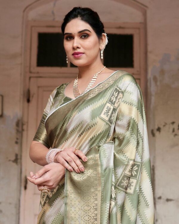 Green Digital Print Dolla Silk Party Wear Ethnic Saree With Blouse - Image 4