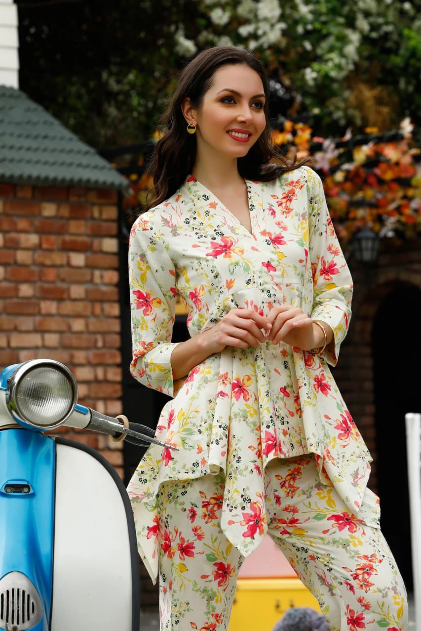 Women cream floral printed Co-ord Sets - Image 6
