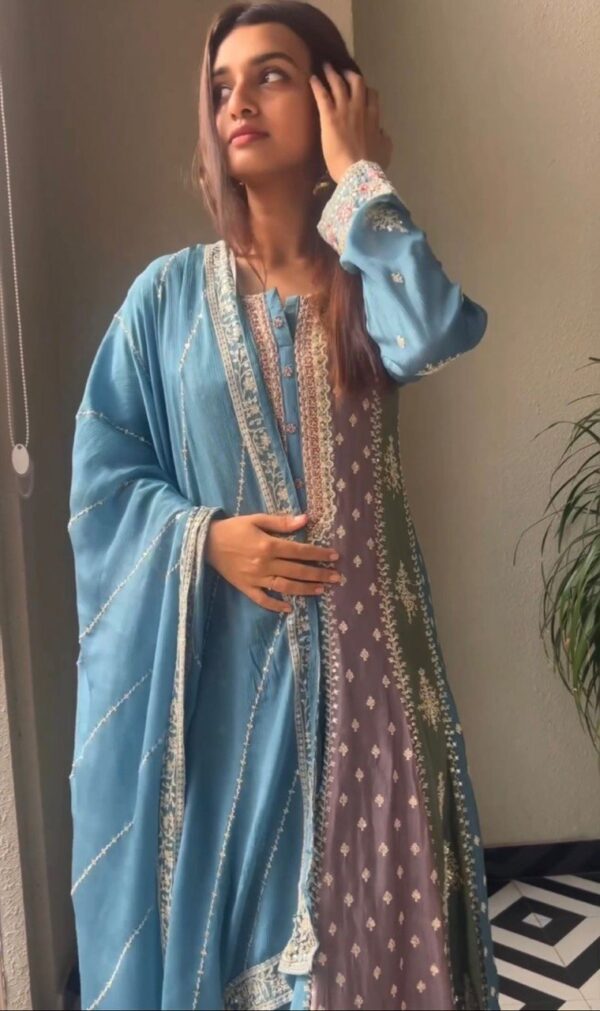 PARTYWEAR DRESS - Image 2
