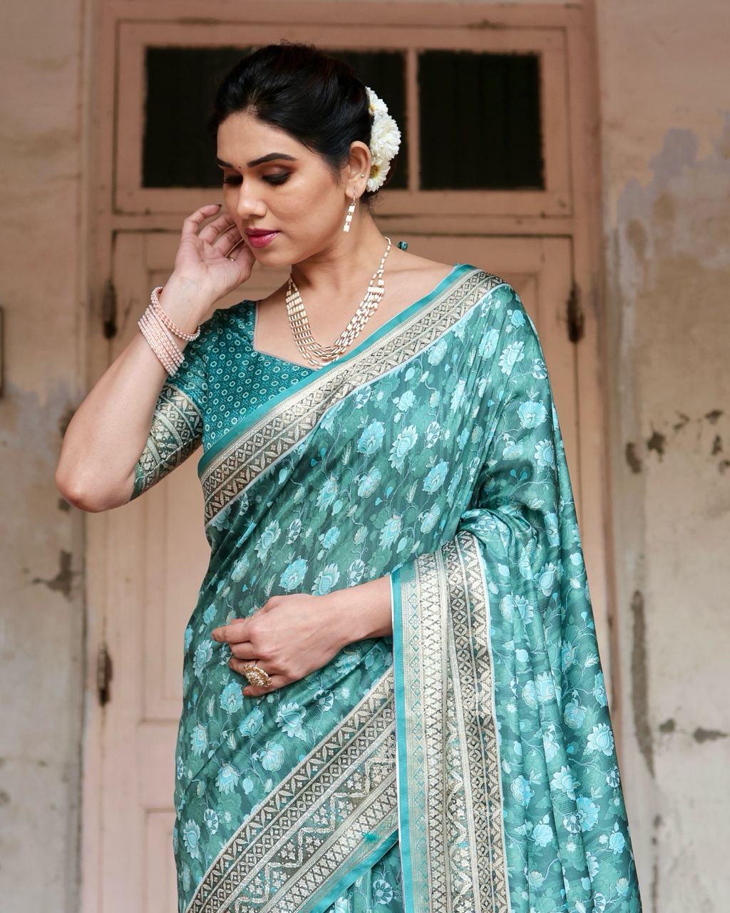 Pure Silk Saree With Digital Print and Blouse in Green Indian Silk Saree - Image 3