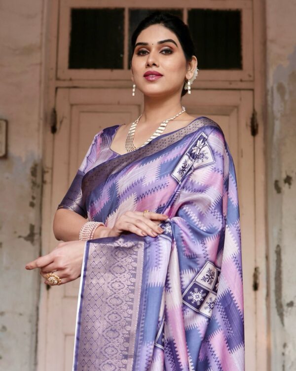 Lavender Peach Digital Print Dolla Silk Party Wear Ethnic Saree With Blouse - Image 4