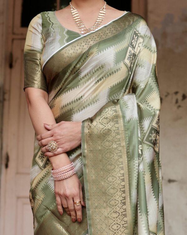 Green Digital Print Dolla Silk Party Wear Ethnic Saree With Blouse - Image 3