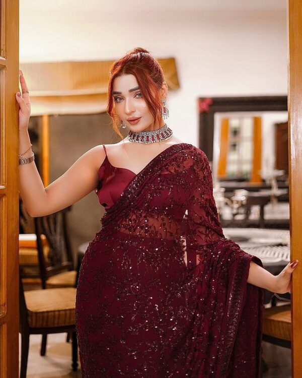 Georgette Saree With Heavy 3MM Sequins Embroidery Work - Image 4